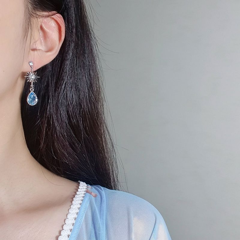 Starry Teardrops Earring - Light Sapphire
