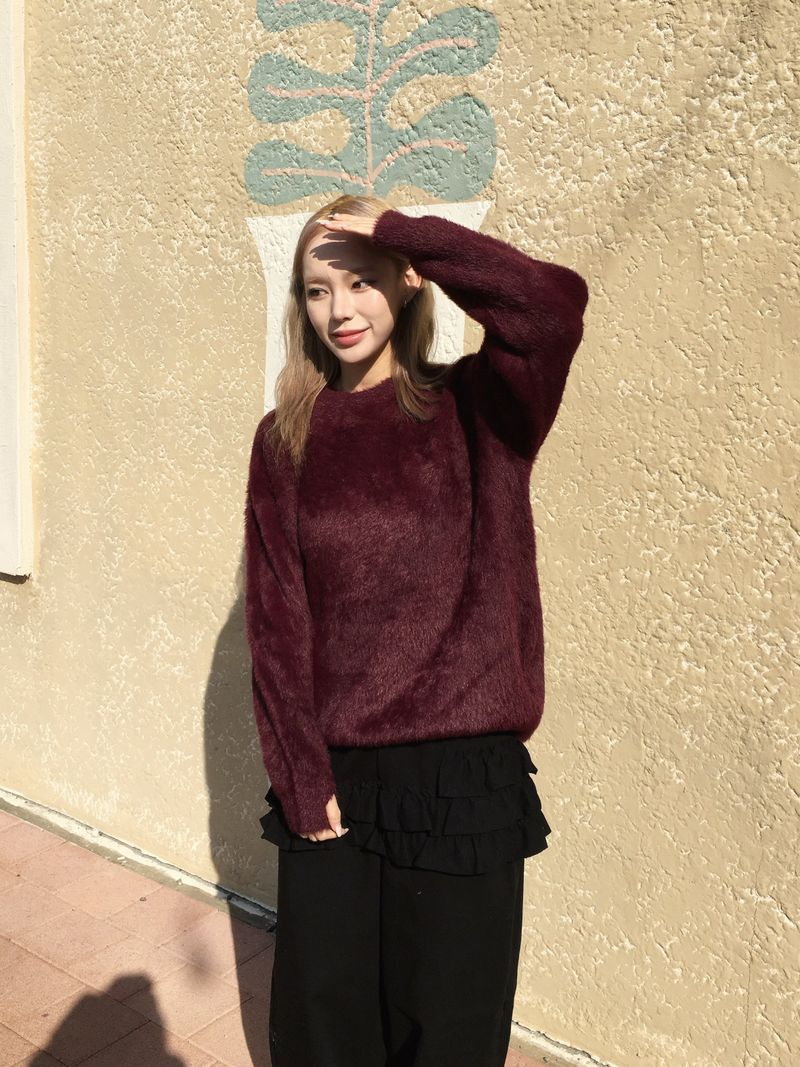 [Year-End Look Recommendation] Point Fingerhole Angora Fur Knit (4c)