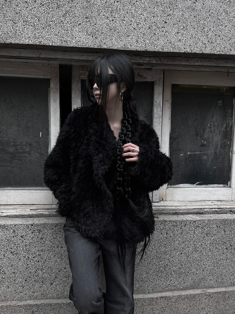 URBAN UNIQUE（アーバンユニーク）の「noir chic teddy fur jacket（Jackets/Outerwear）」
