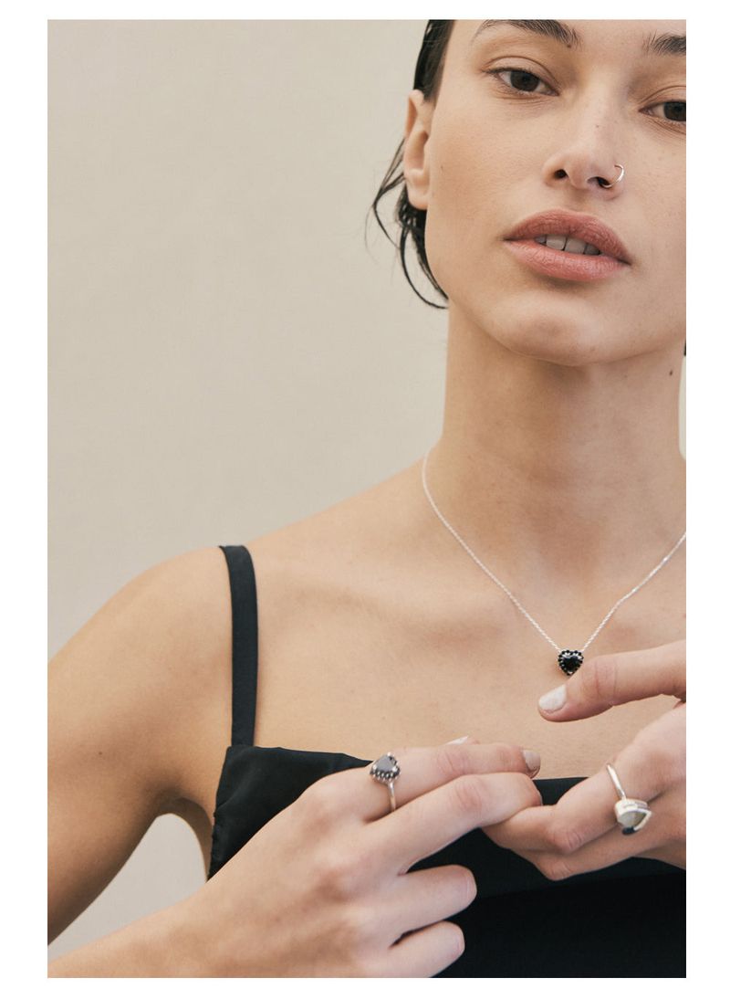 Crystal Heart Ring (Black)