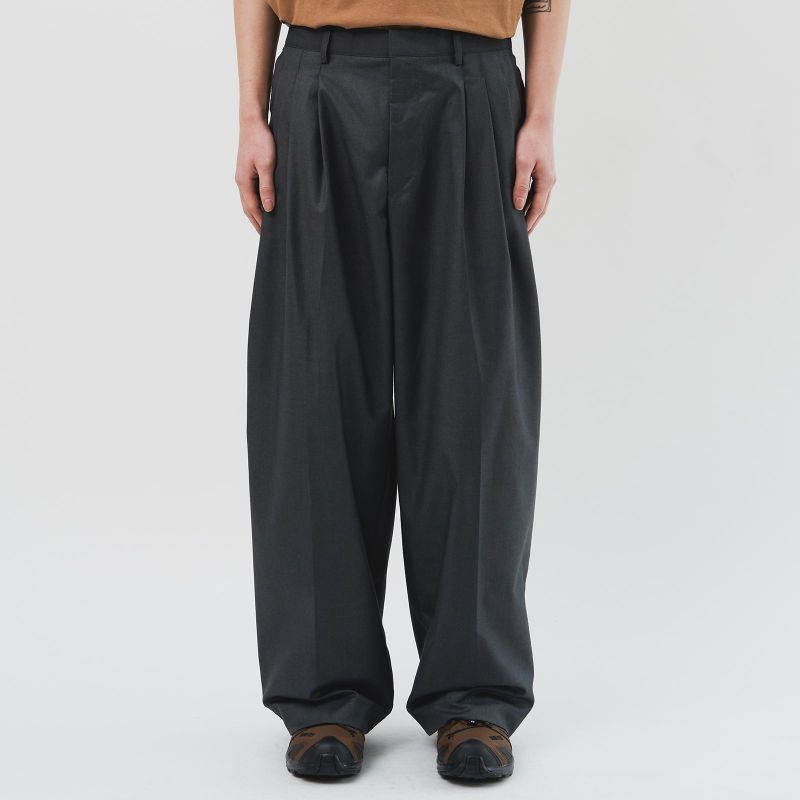 HIFIFNK(ハイファイファンク)の「Watson Banding Wide Trousers (2color)(Pants)」