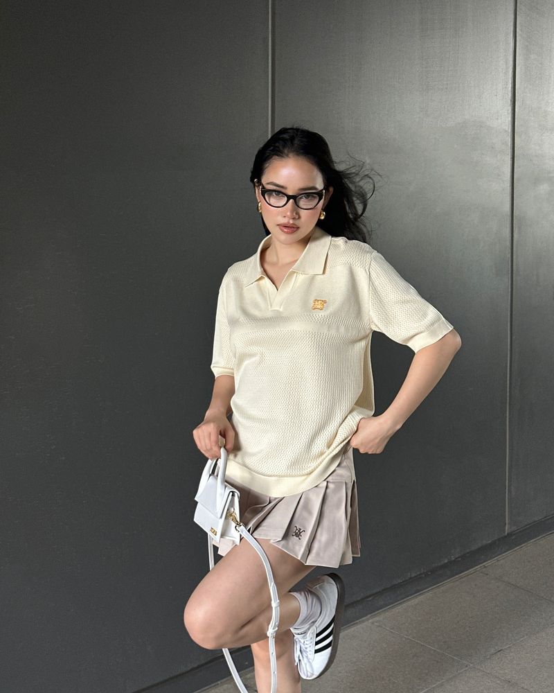 DVRK PRIVÉ BUTTONLESS POINTELLE KNITTED POLO - CREAM