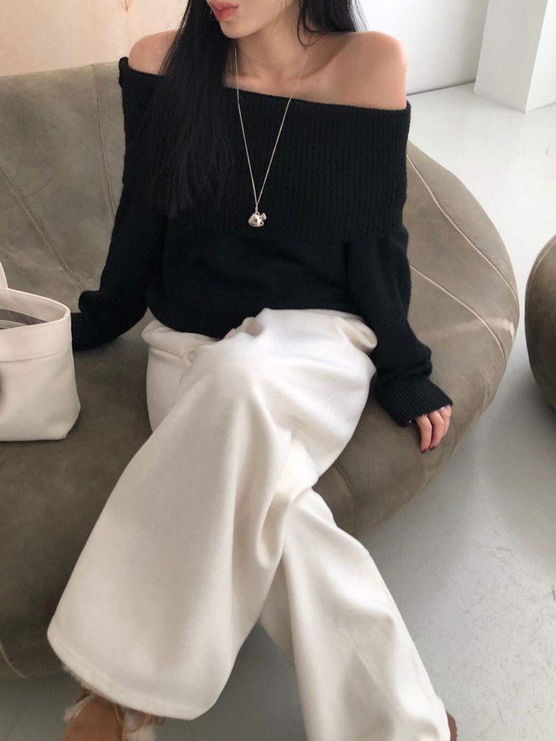 [MADE] Endelin Wool Off-Shoulder Knit