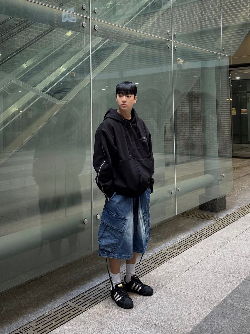 oblique cargo denim bermuda pants
