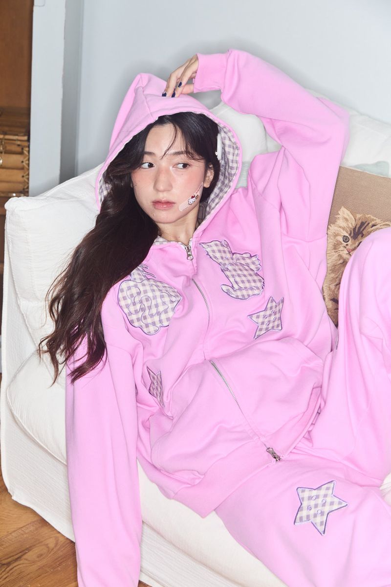 SHAKIRI（シャキリ）の「KIRING CHECK PATCH HOODIE (CHERRY PINK)（Tops）」