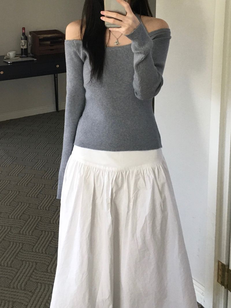 Halter Off-Shoulder Knitwear (2 colors)