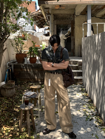 Look Mallet Classic Two-Tuck Cotton Wide Pants