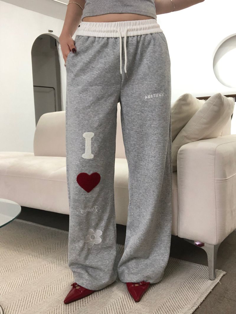 I ♥ Heart patch pants