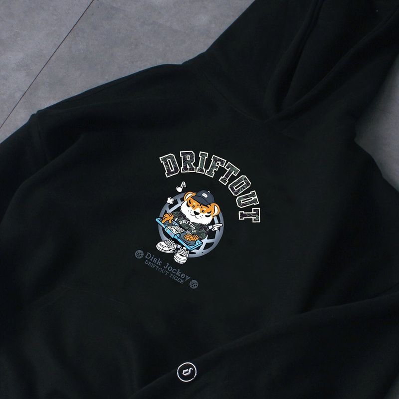 CHH-077 DJ TIGER