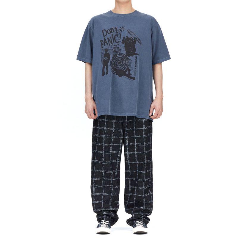 DON’T PANIC PIGMENT TEE