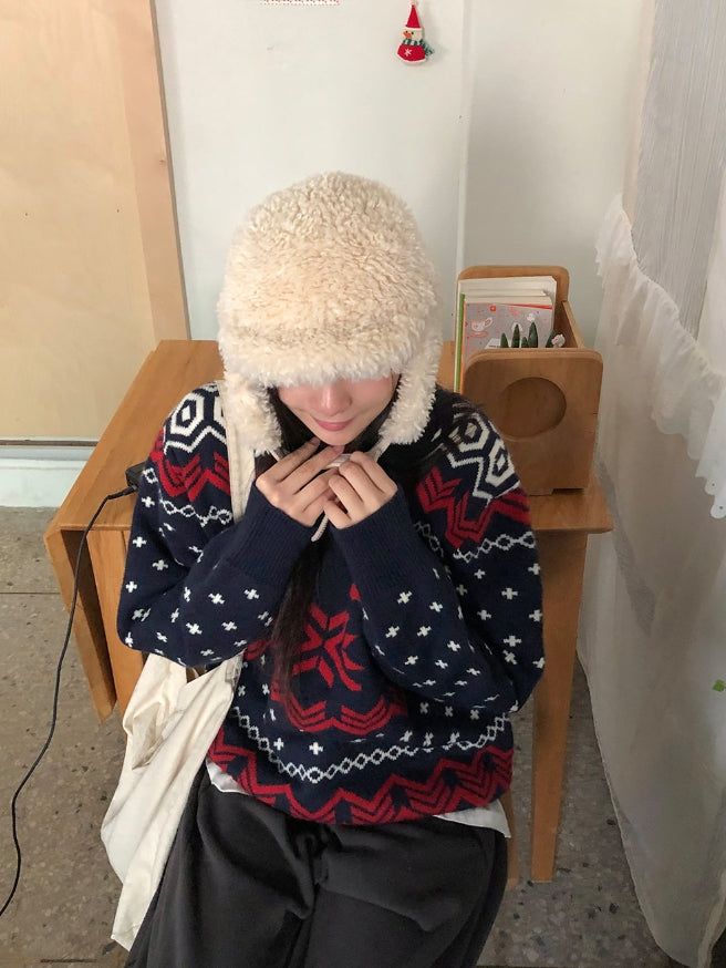 Hackat Round Over Nordic Knit