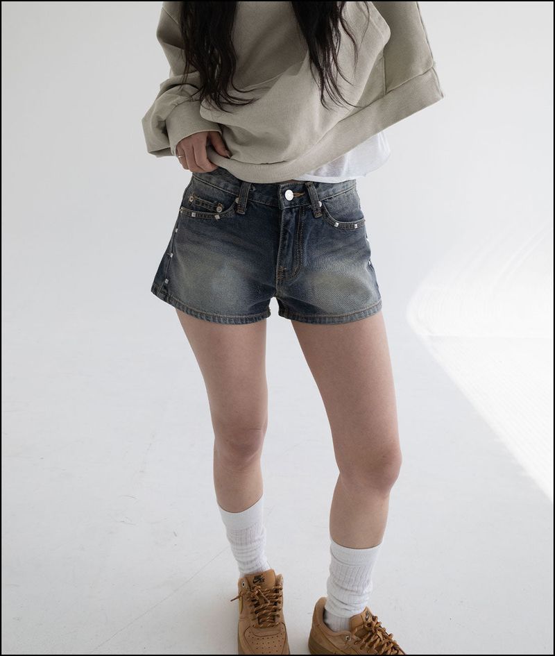 Sia stud denim shorts