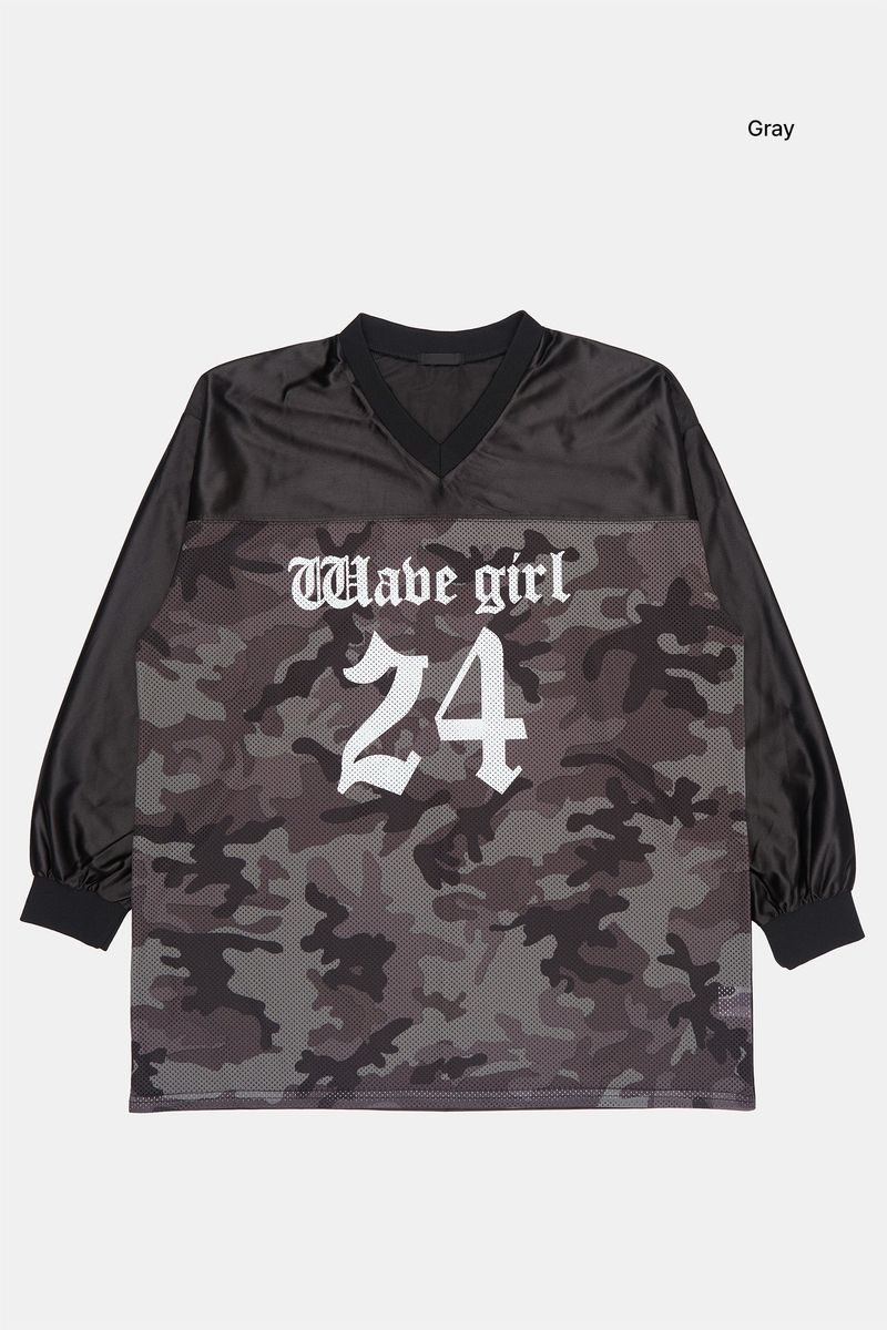 Haifa camo V-neck over T-shirt