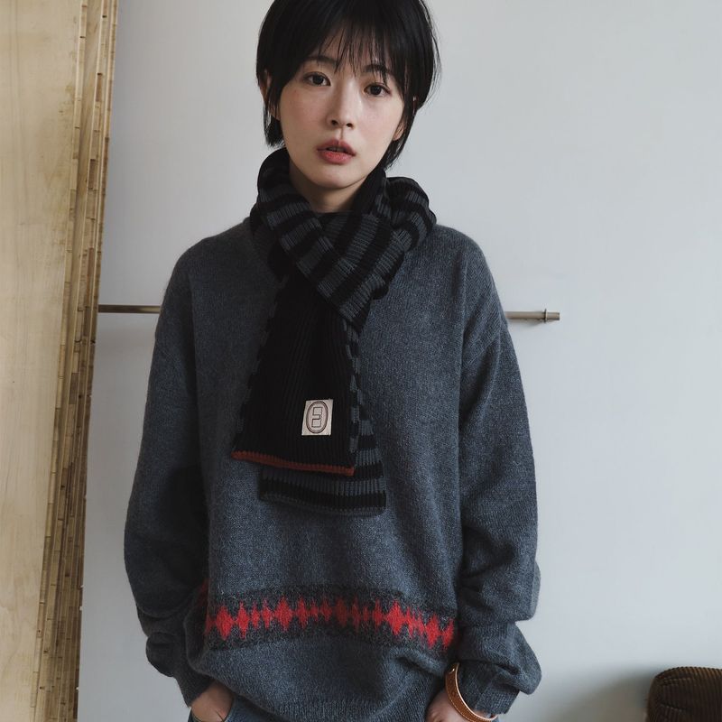 Striped knit muffler / Black charcoal