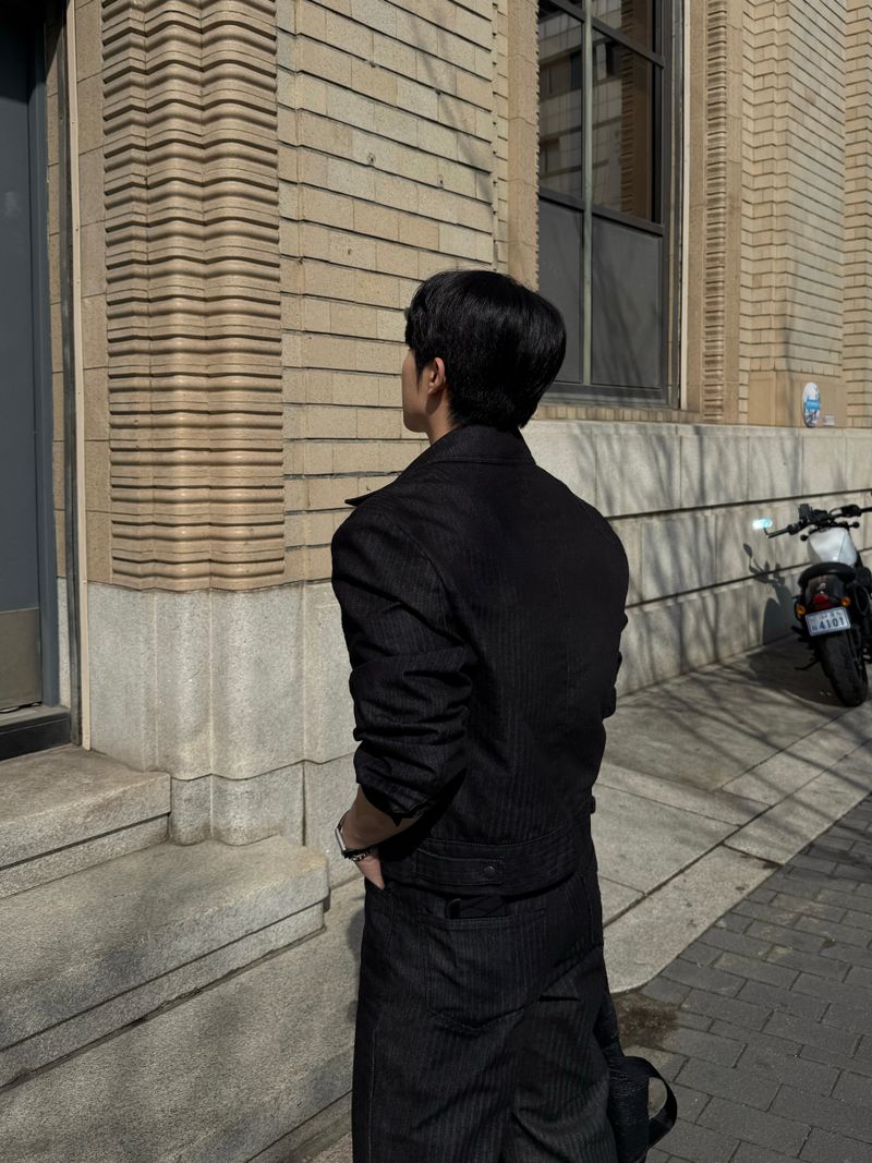 Herringbone shoulder denim jacket