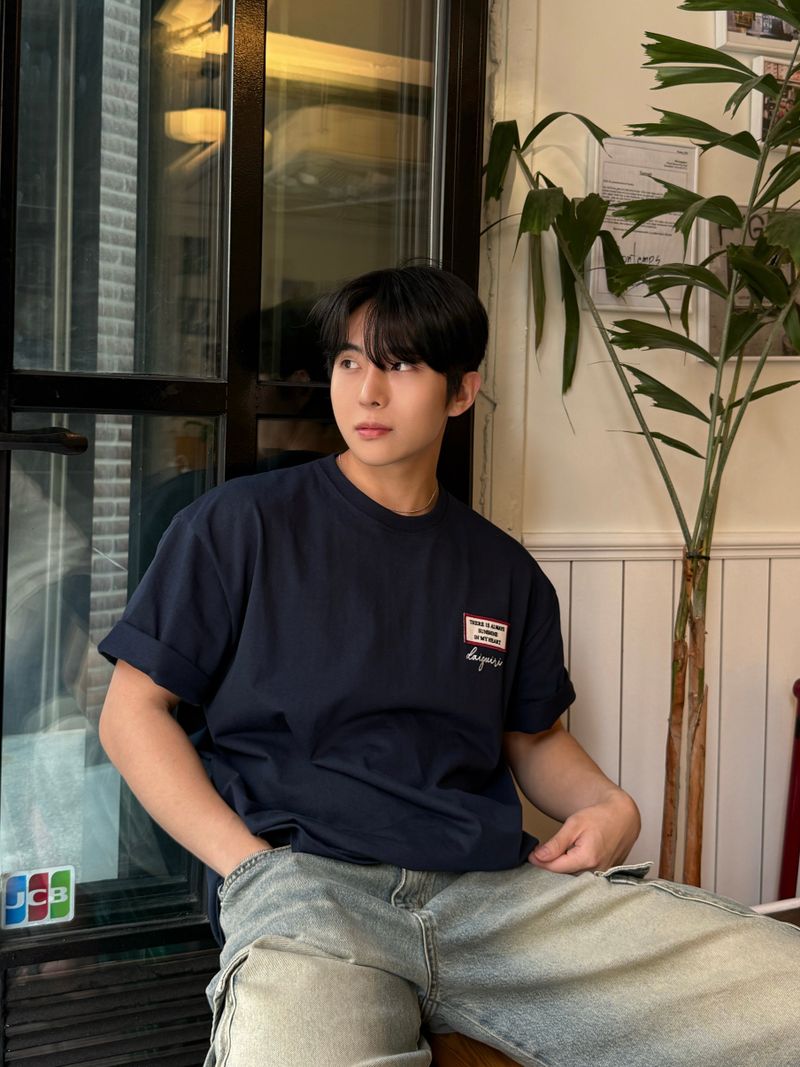 Quire patch embroidery short sleeve t-shirt