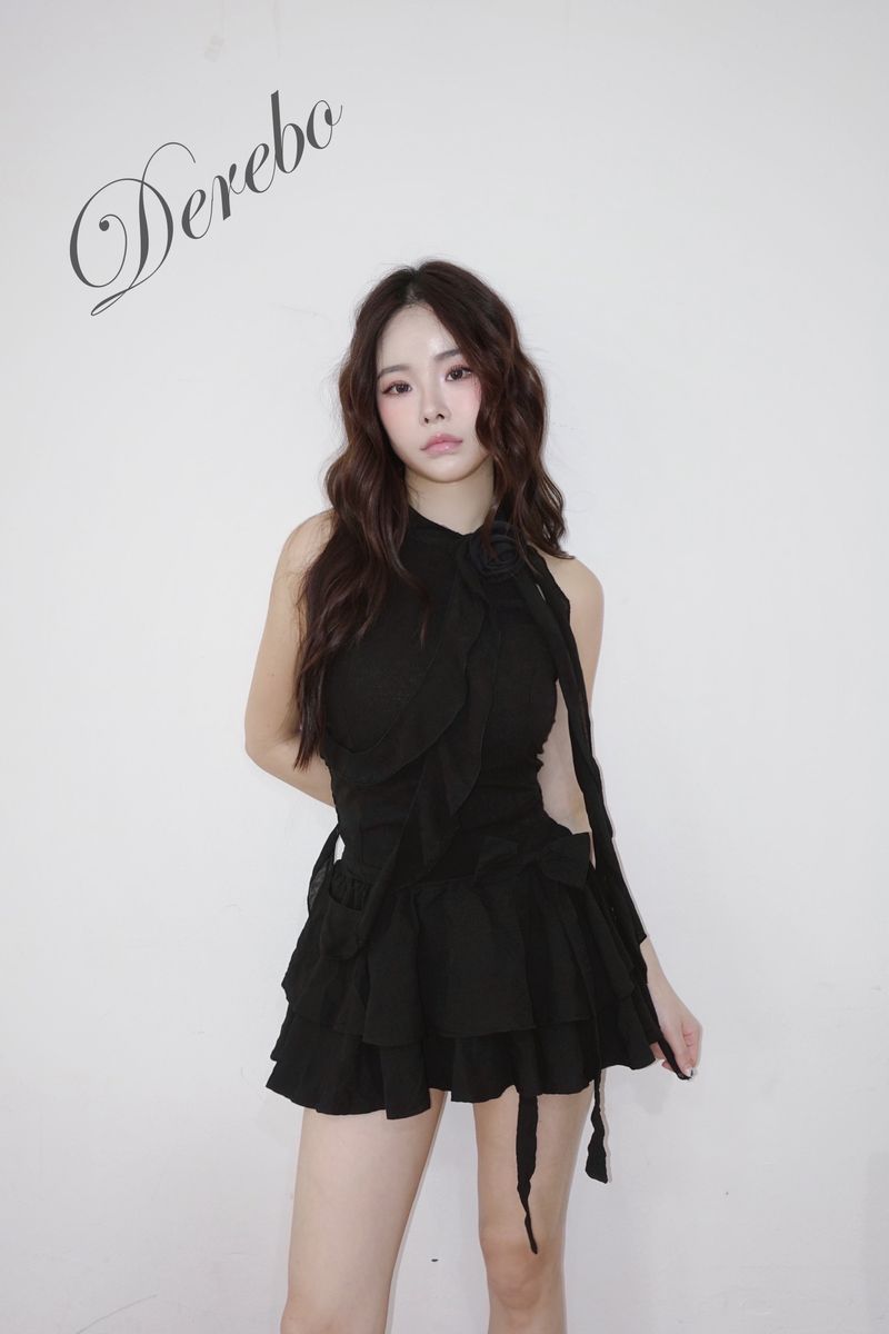 black rose frill halter neck skirt two-piece