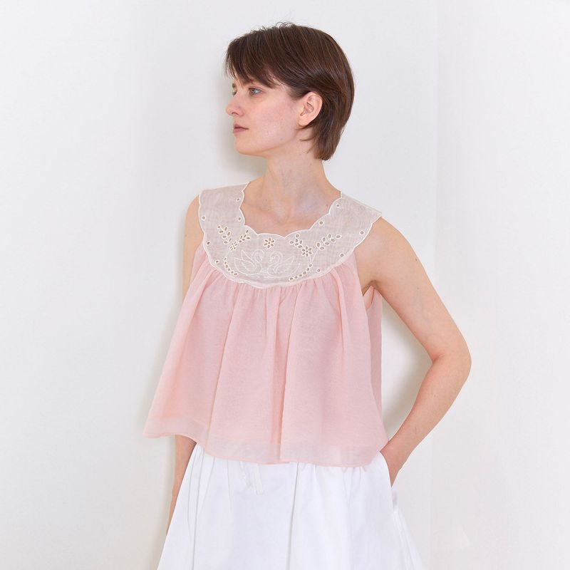 Swan Embroidered A Line Blouse _ Pink