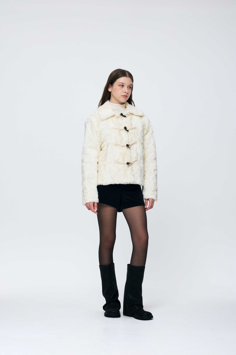 COZY FUR JACKET / WHITE