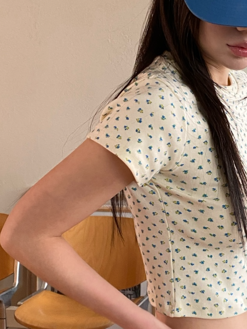 fiance crop T 