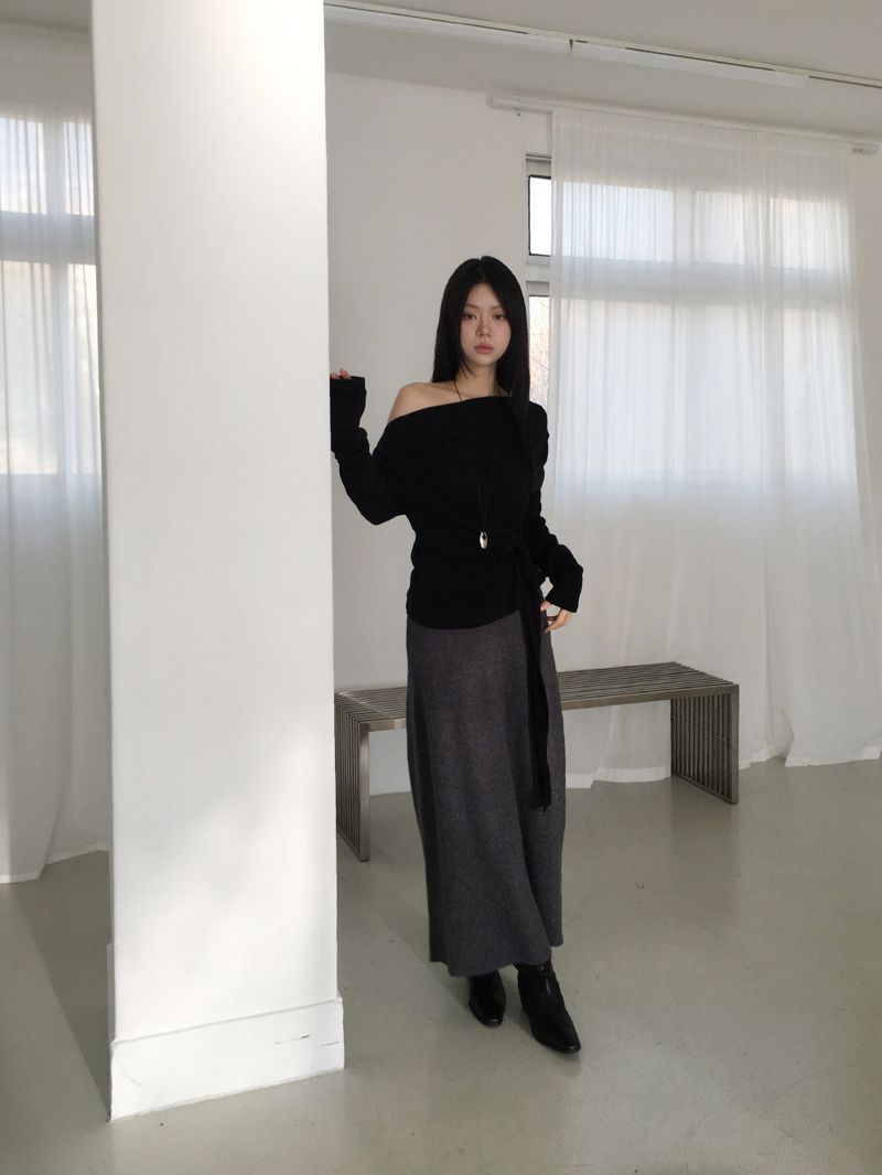 Cross strap drape T