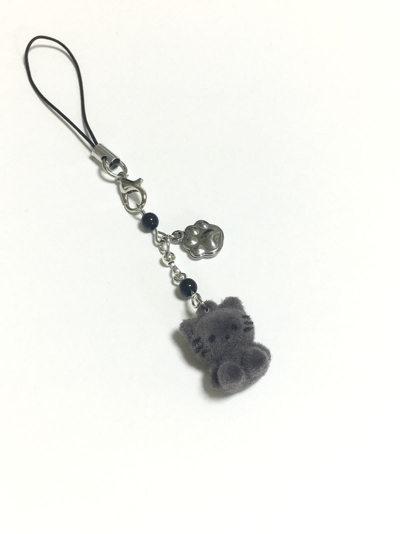 Gray kitty keyring