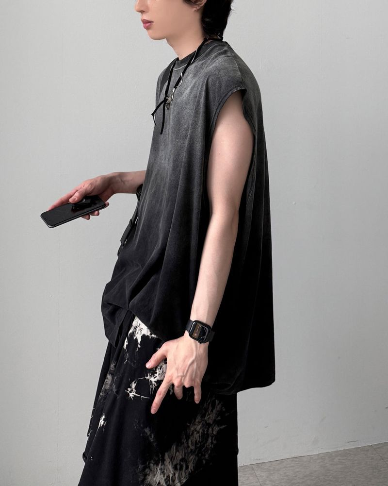 Burning Gradient Sleeveless
