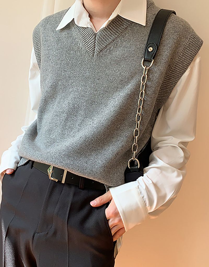 Ribbed Trim Vest