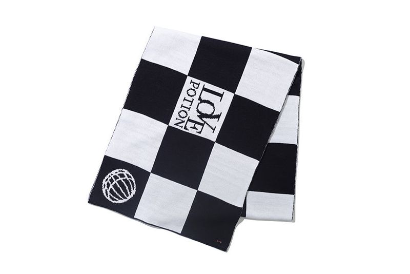 CHECKER BOARD JACQUARD MUFFLER_NAVY