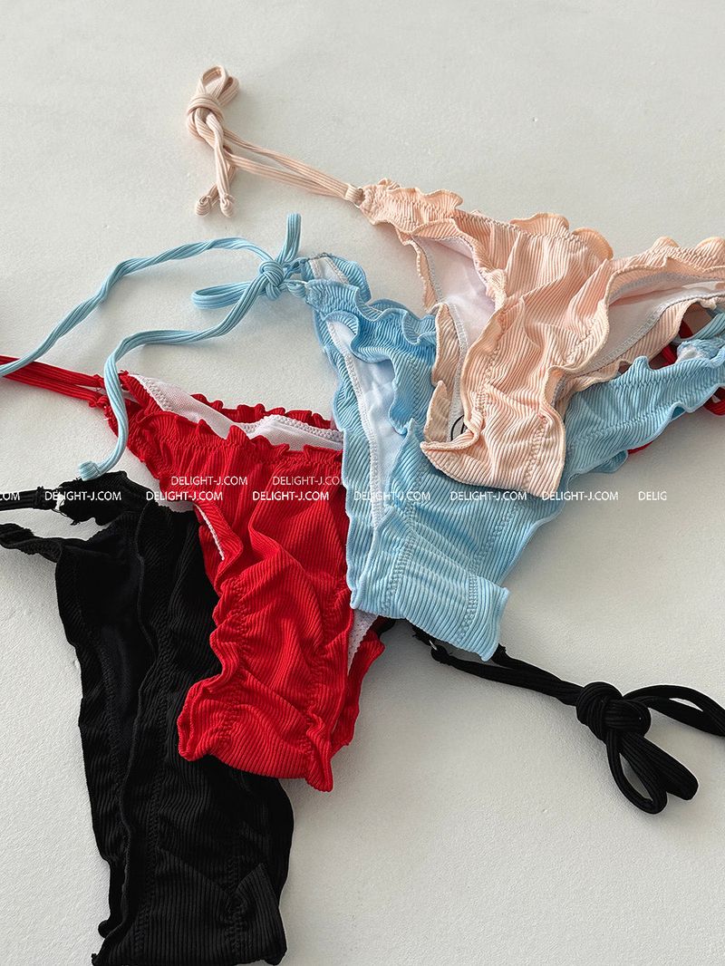 a frill ribbed bikini
