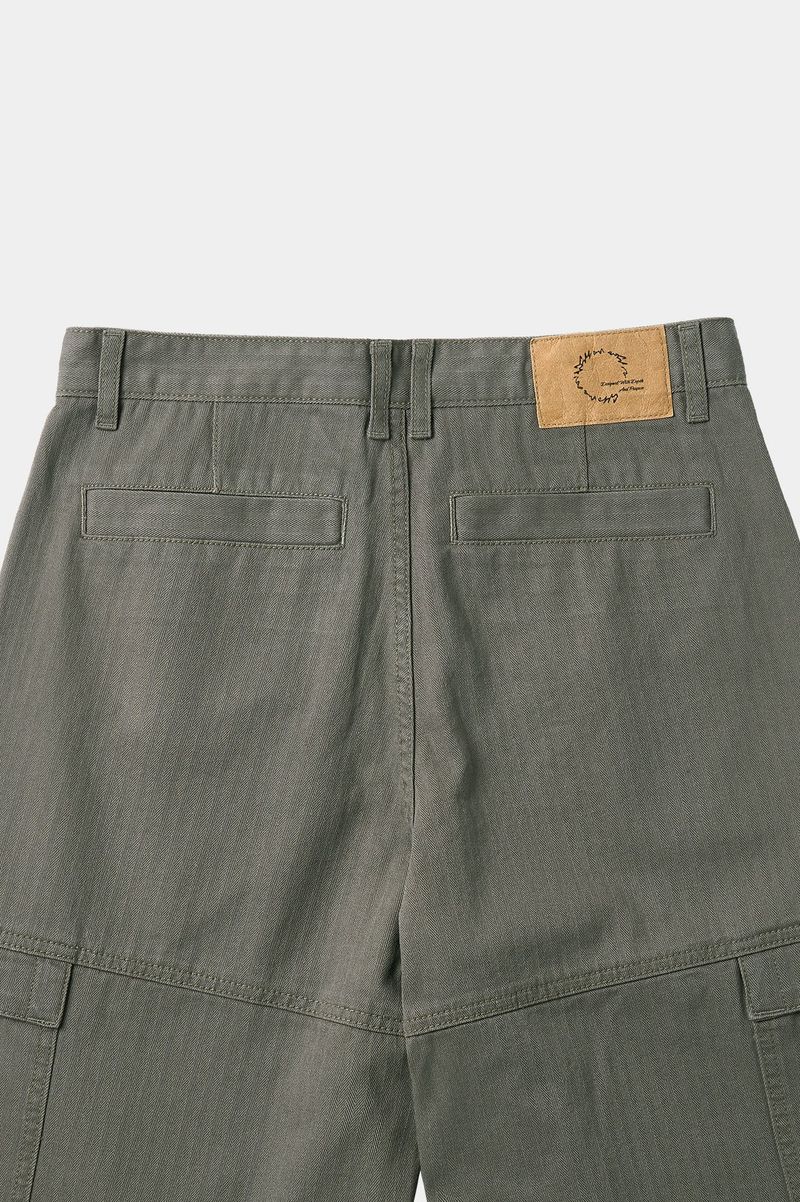 パネルドカーゴポケットヘリンボーンツイルショーツ (Washed Khaki)