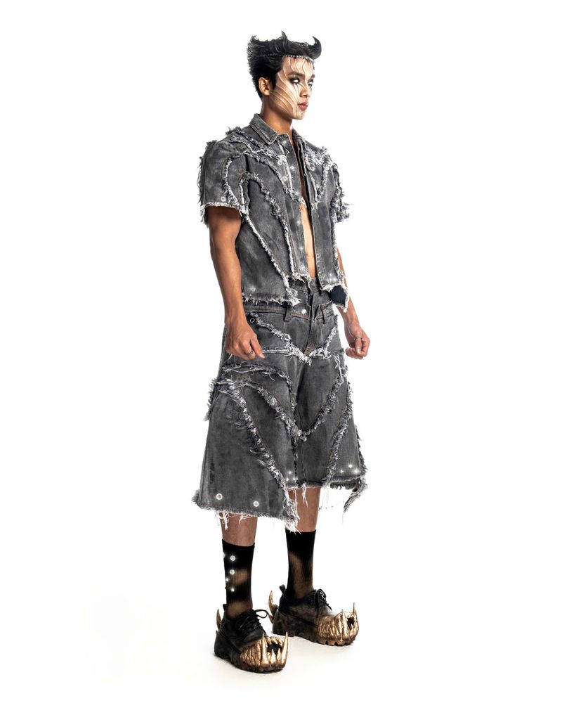 PUNISHER SCARRED HORNED SHORTS 