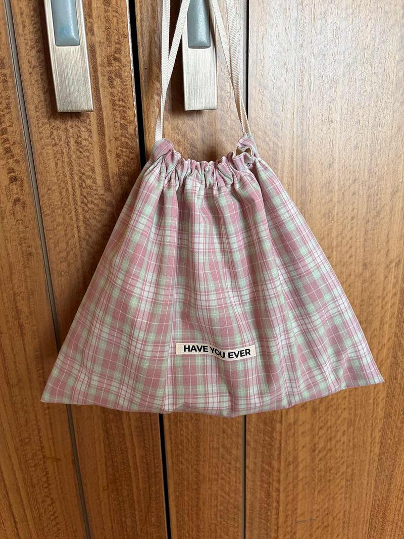 Pattern string pouch - pink check , S size