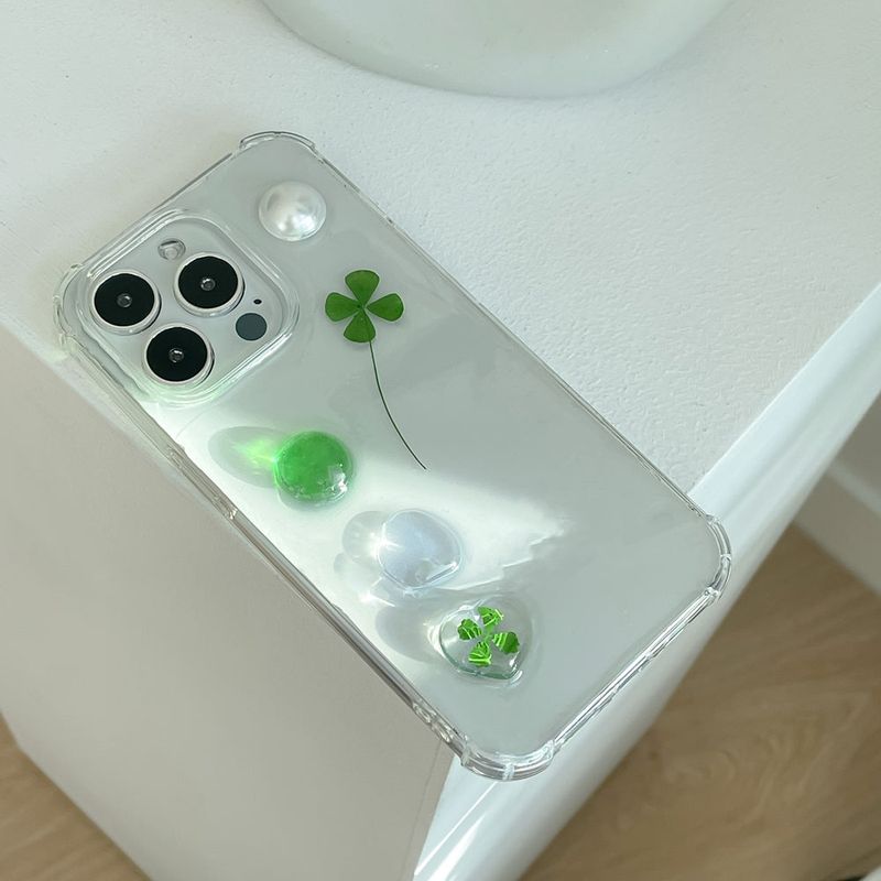 [made]green&clover resin phonecase 