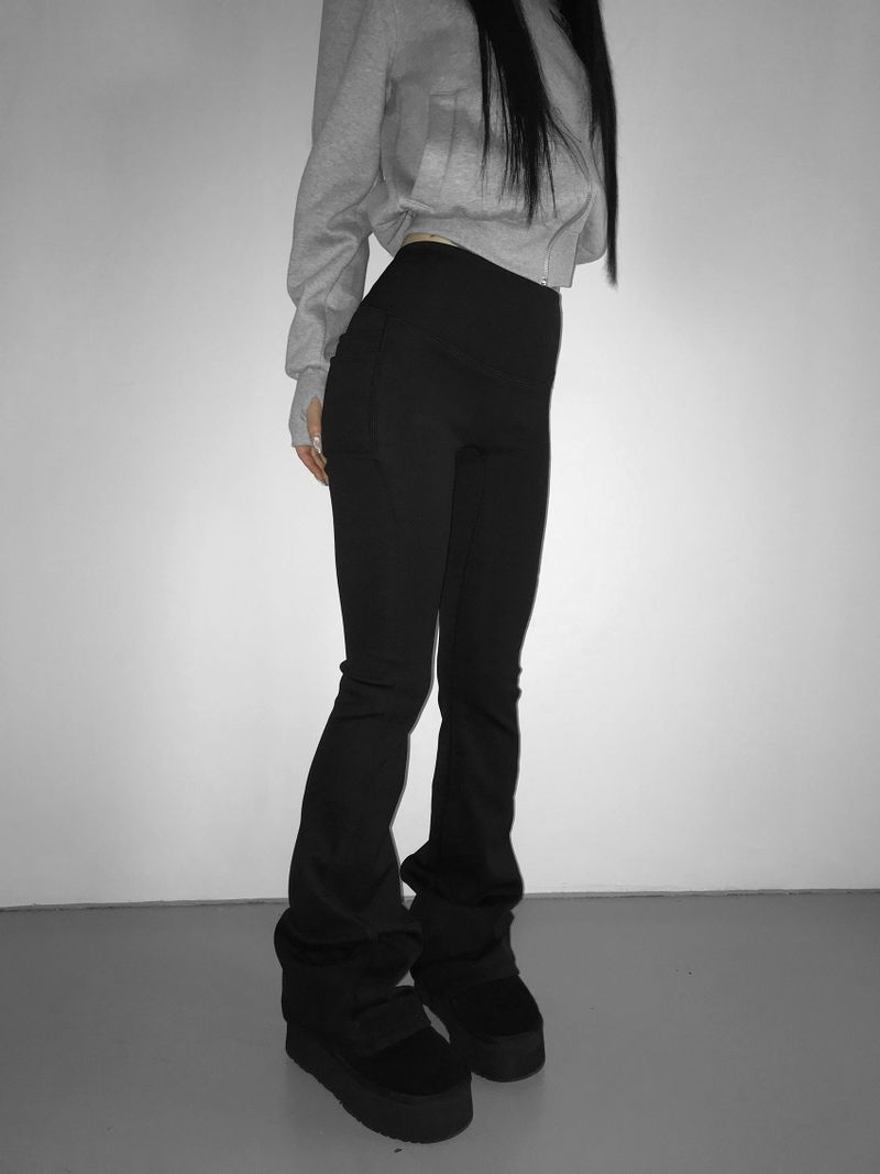 athleisure cargo leggings
