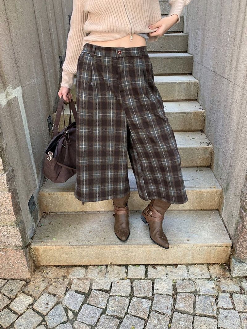 Fred Checkered Wool Capri Bermuda Pants