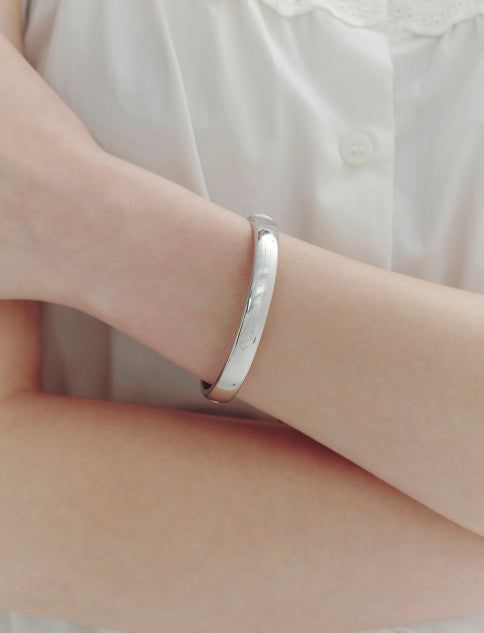 26SS★ Hidden Classic Wide Silver (W) Bangle