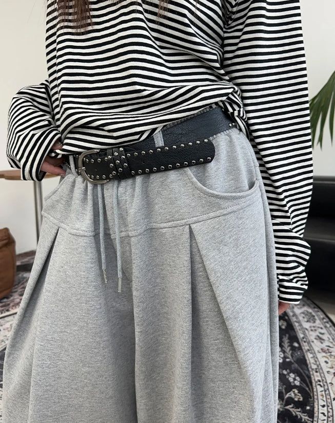 Rickle Yoke Pintuck Sweatpants