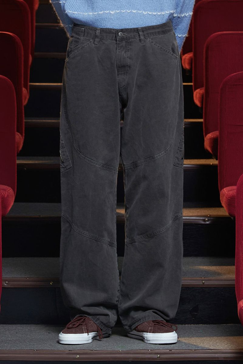 UNALLOYED（アナロイド）の「DYED ZIP CARGO PANTS / CHARCOAL（Pants）」