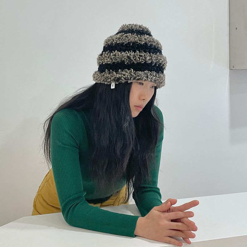 STRIPE FUR BEANIE