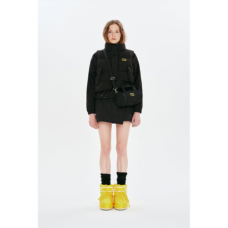 CHERRY CROP STRING DOWN VEST [BLACK]