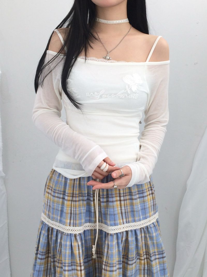 The Flower Lettering Slim Top
