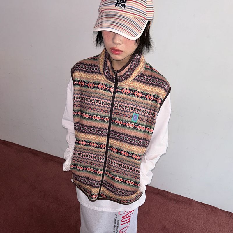 wonder visitor（ワンダービジター）の「Grandma Fleece Vest  （Tops）」