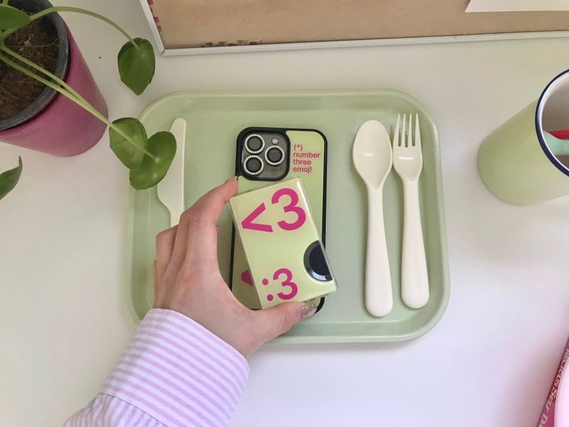 [MADE] Number 3 emoji case + card slot (Green)
