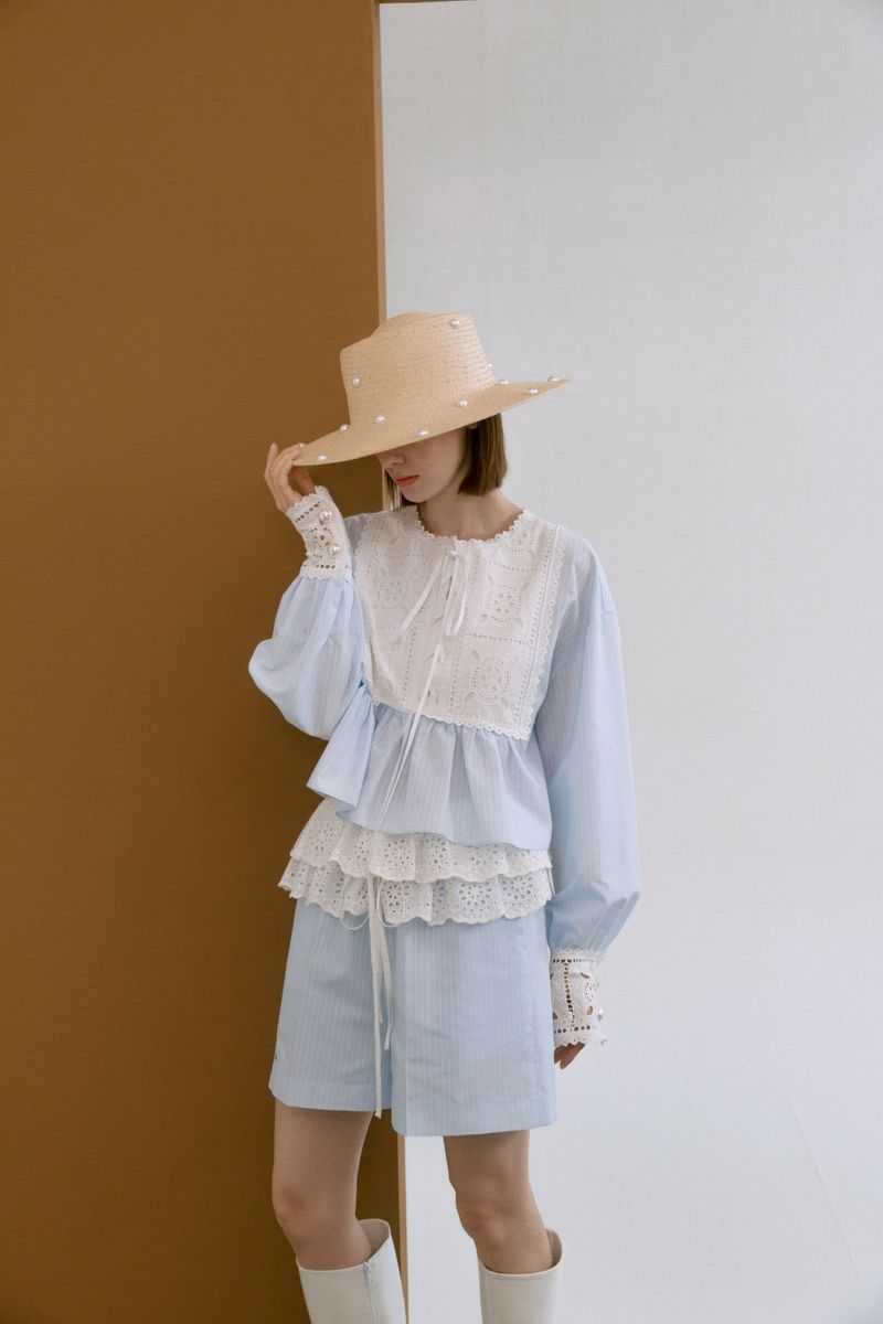 Ruffle detail shorts