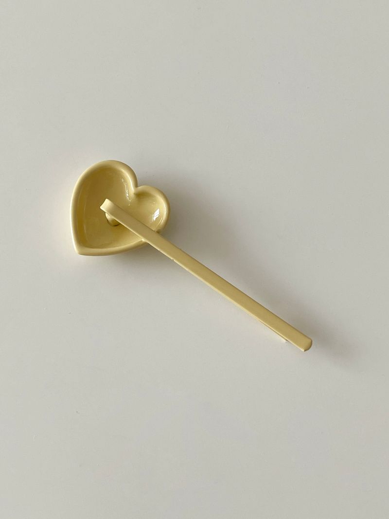 Girls heart hair pin (Butter) 
