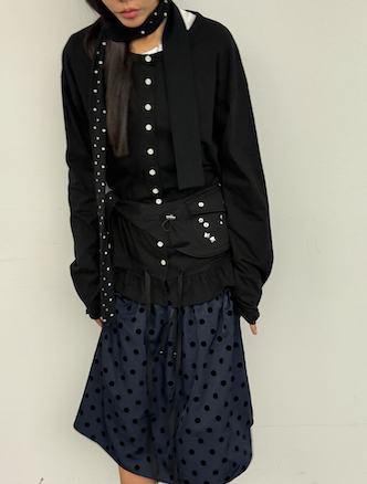 NATTY CARDIGAN IN BLACK (SCARF SET)