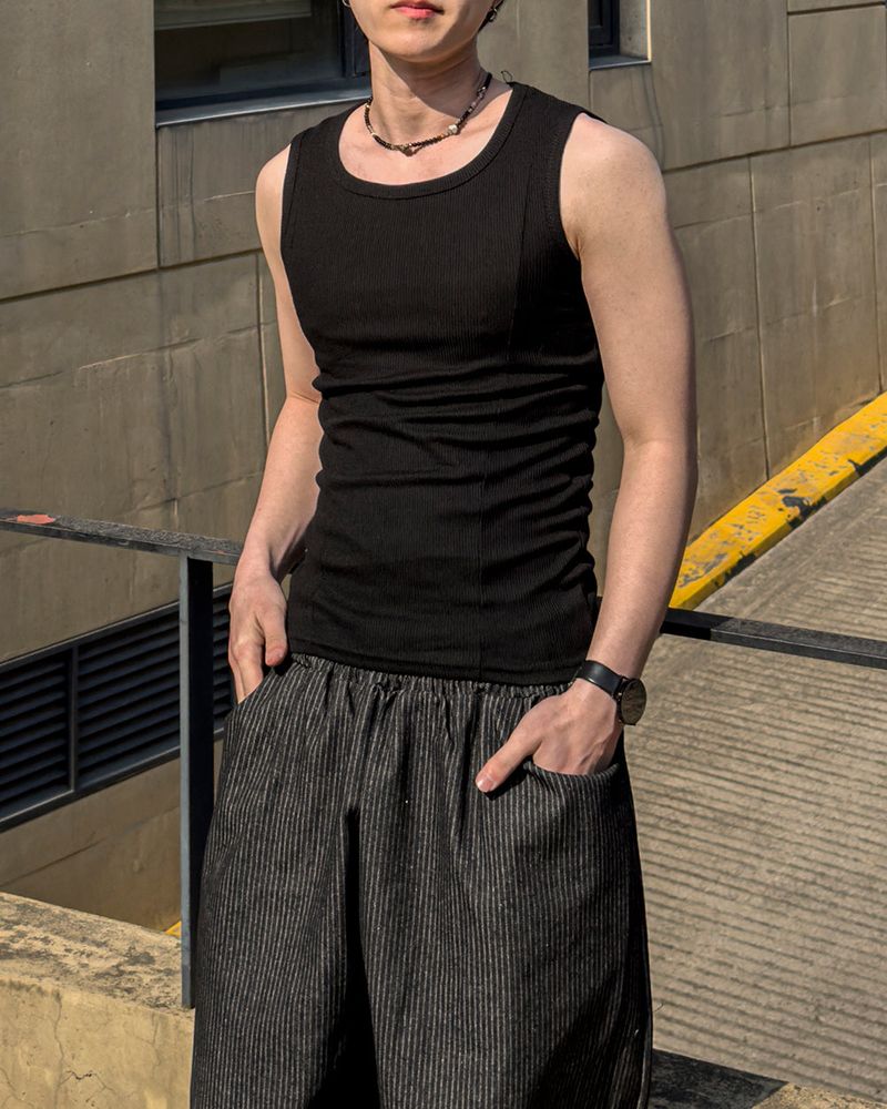Cutting Line Ribbed Sleeveless Top