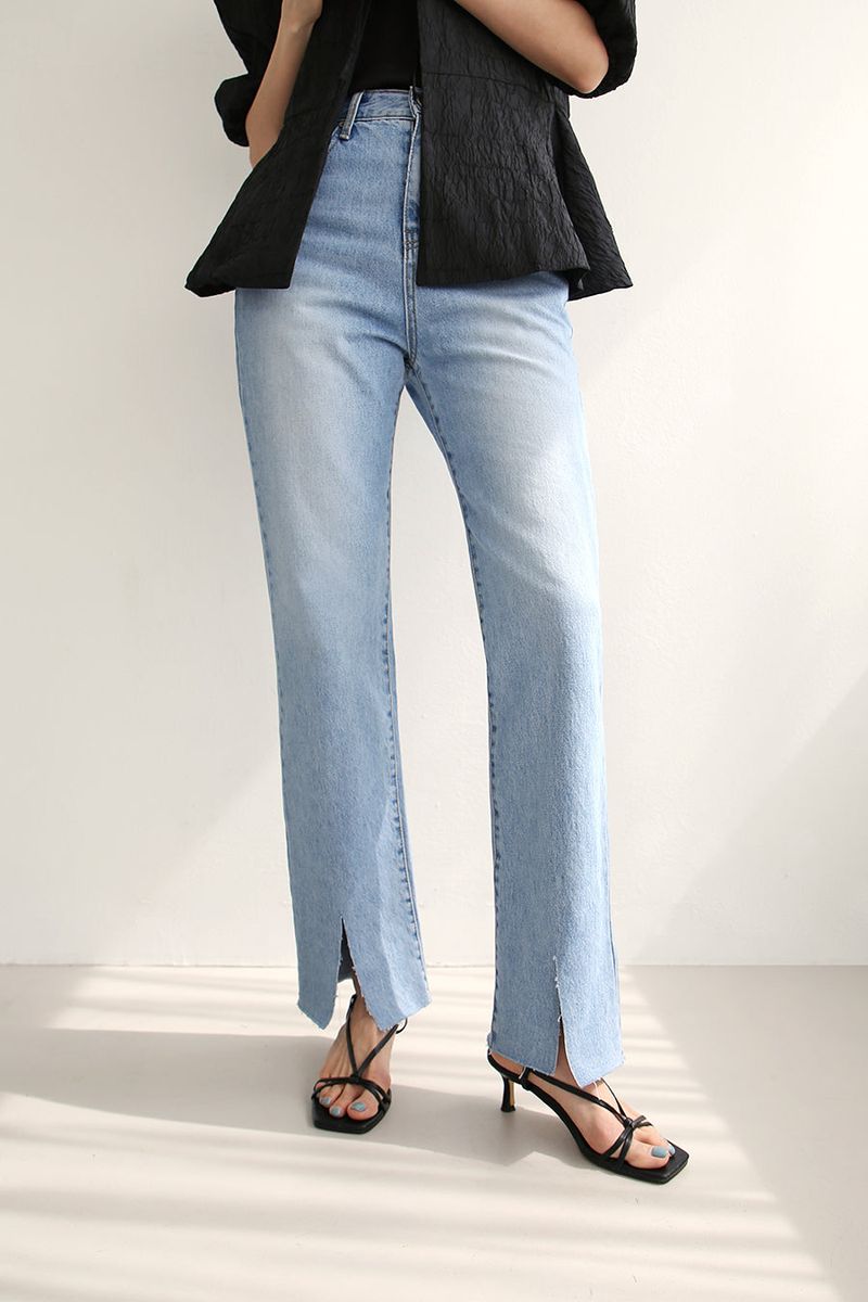 LIGHT LIGHT JEANS