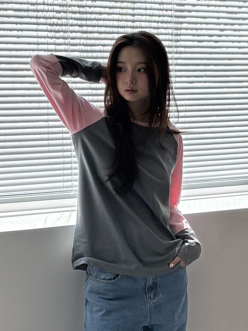 CHANCECHANCE（チャンスチャンス）の「CEC レイヤード ストライプド スリーブ レーベル L/S(Charcoal Pink)（トップス）」
